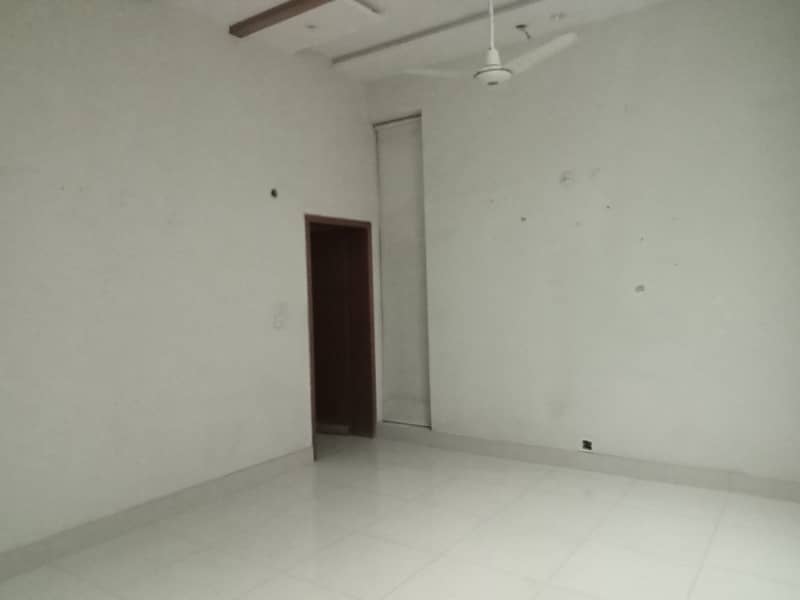 1 KANAL 10 MARLA HOUSE FOR RENT MAIN CANTT AND UPPER MALL LAHORE 5