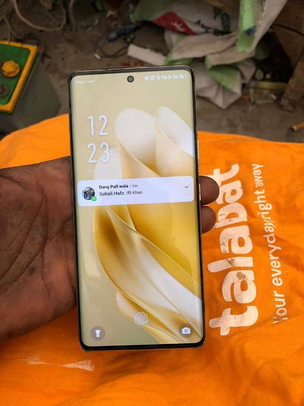 infinix zero 30,8+8, 256gb 1