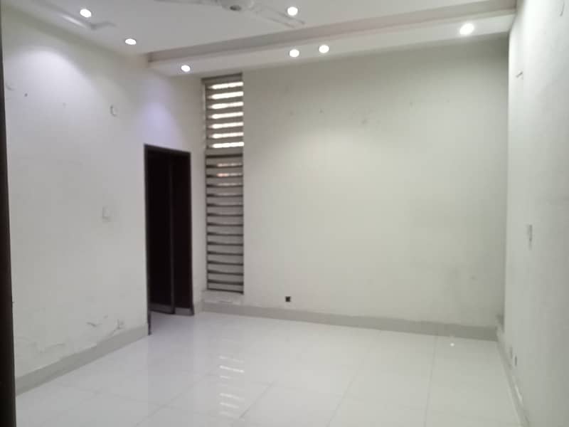 40000 SQFT OFFICE FOR RENT MM ALAM GULBERG III AND GARDEN TOWN MOLDEL TOWN SHADMAN LAHORE 16