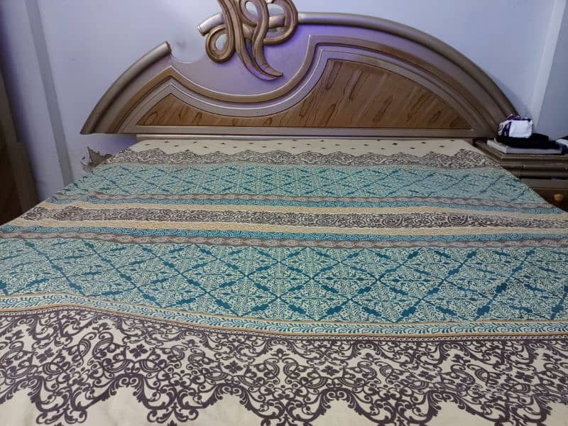 King Size bed with Almirah (Deco Paint) 3