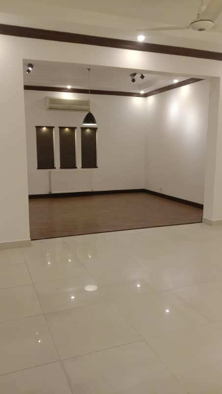 Spacious Luxurious 4-Bedroom Apartment for Rent in F11 KaraKuram Enclave, Islamabad 0