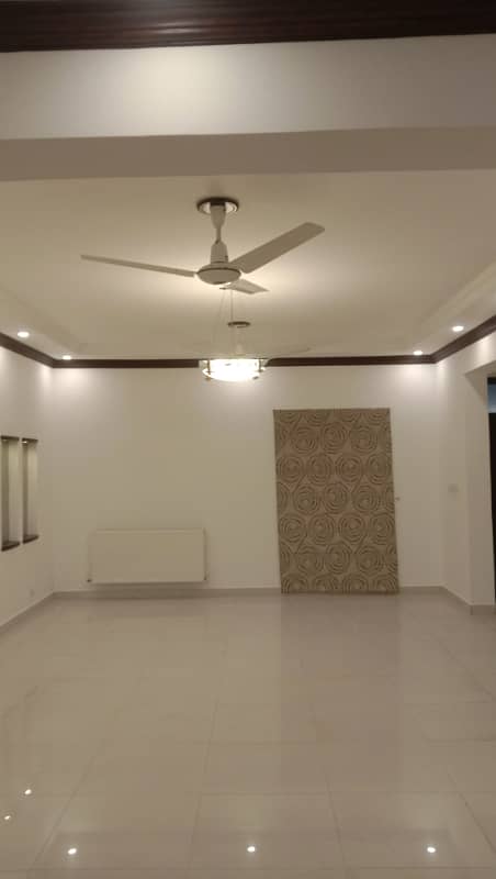 Spacious Luxurious 4-Bedroom Apartment for Rent in F11 KaraKuram Enclave, Islamabad 2