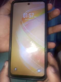 INFINIX SMART 8PRO 4+4 GB RAM. 128 GB. MEMEORY