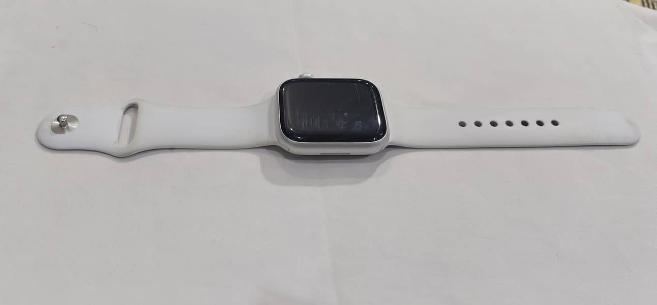 Apple watch series 8 1