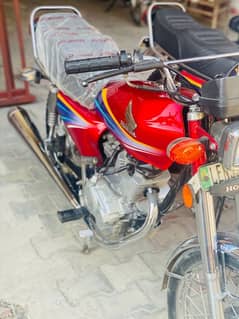 Honda CG 125 available for sale