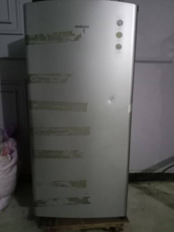 dawlance fridge like new for sale 0