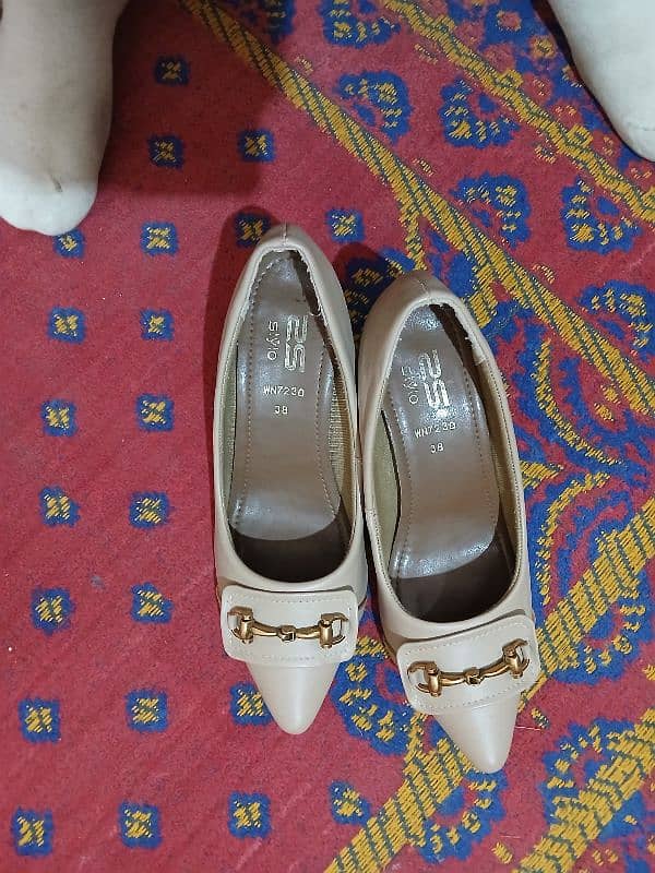 stylo pumps size 8 1