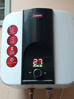 iZone Electric Geyser 15 Litres