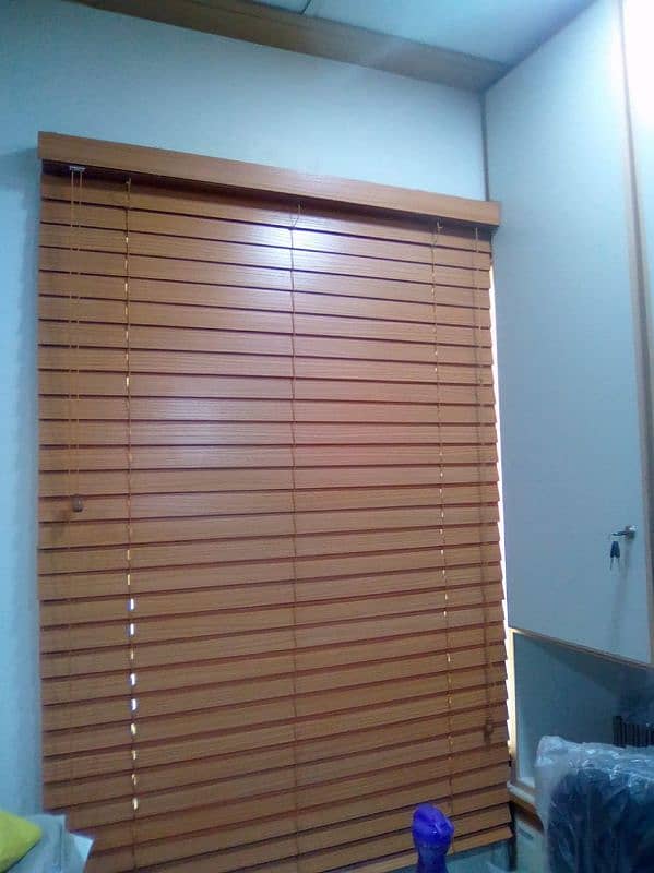 Rollar blinds vertical blinds wood blinds all blinds available he 2