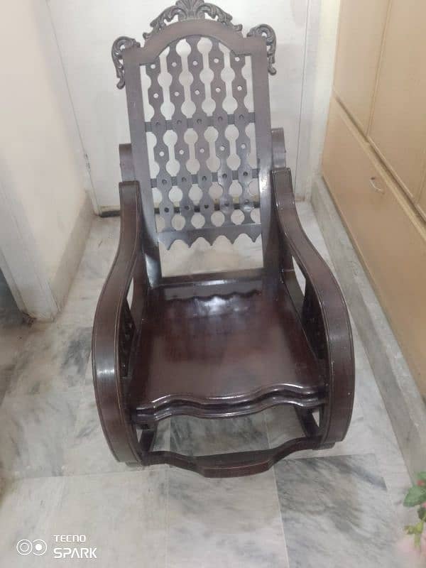 chinioti rocking chair 0