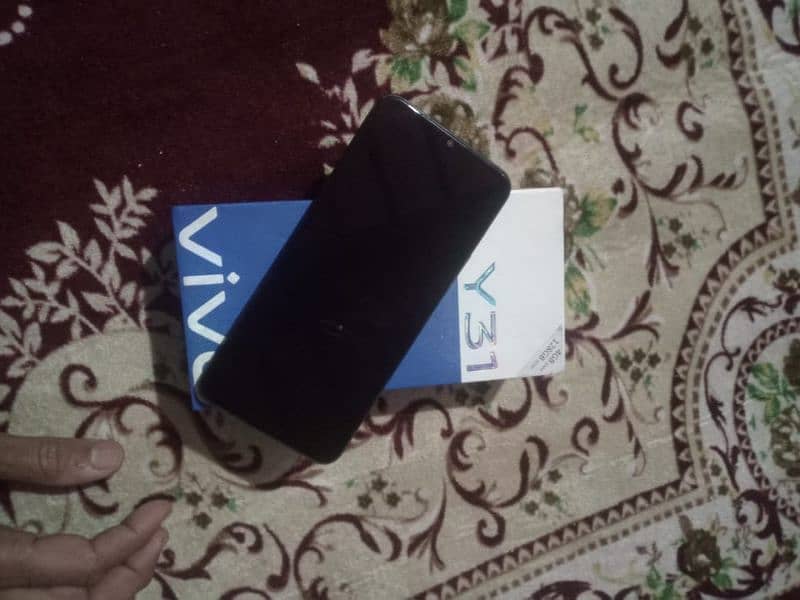 vivo y31 mobile for sel all ok with box good condition 5