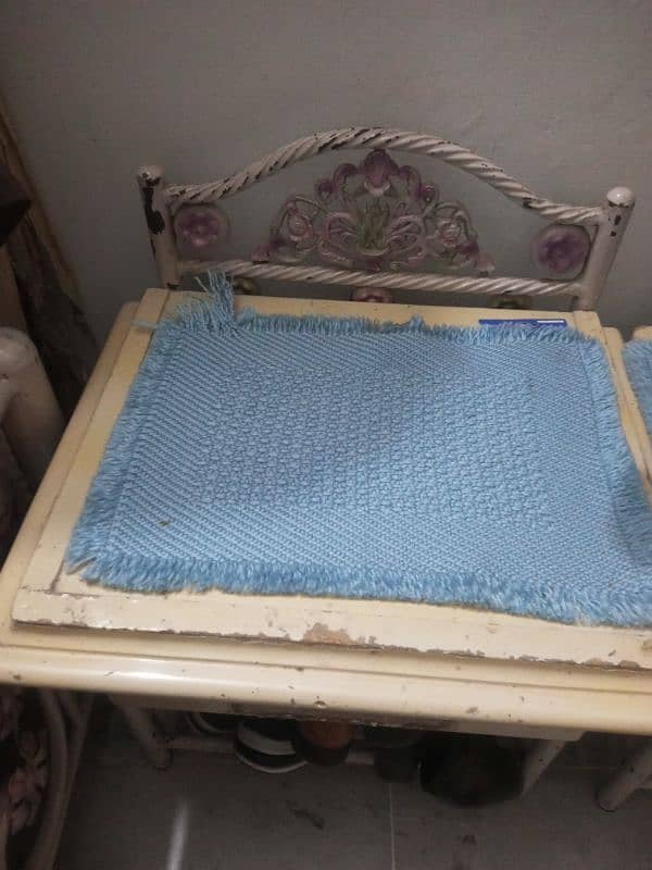 used iron bed fir sale with mattress and side table 2