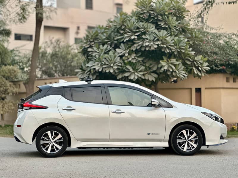 Nissan Leaf Plus (High Range) EV 2022/25 3