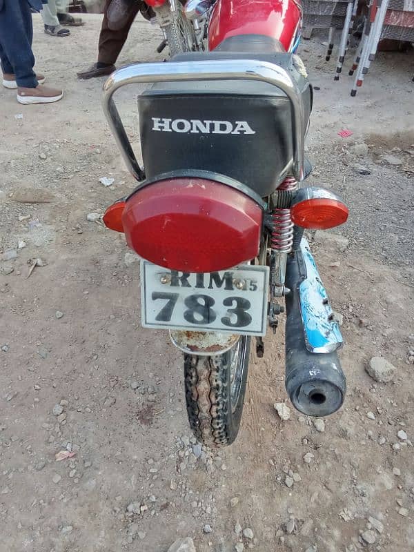 Honda 125 Model 2015 for sale RAWALPINDi 3