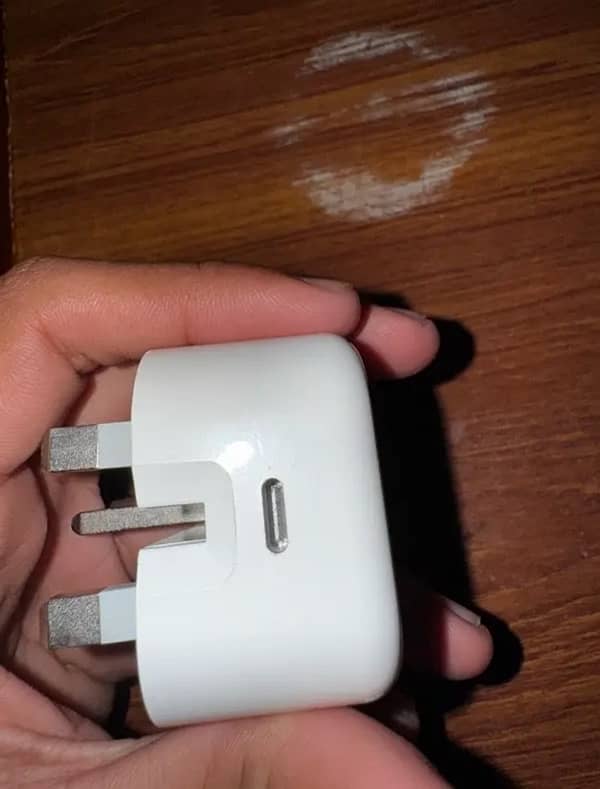 Iphone 20 watt Original Charger 2