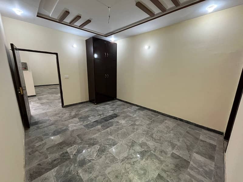 Prime Location Ferozepur Road 5 Marla House Up For sale 2