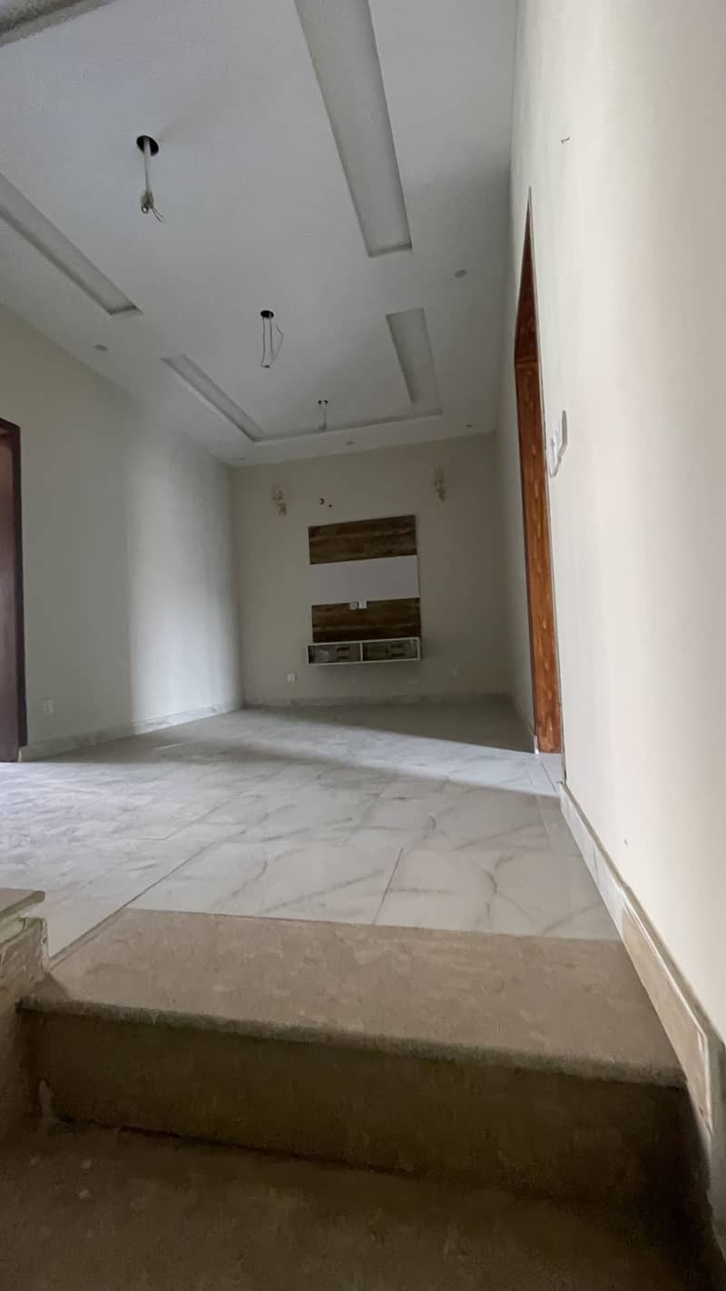 Prime Location 5 Marla House In Ferozepur Road Best Option 10