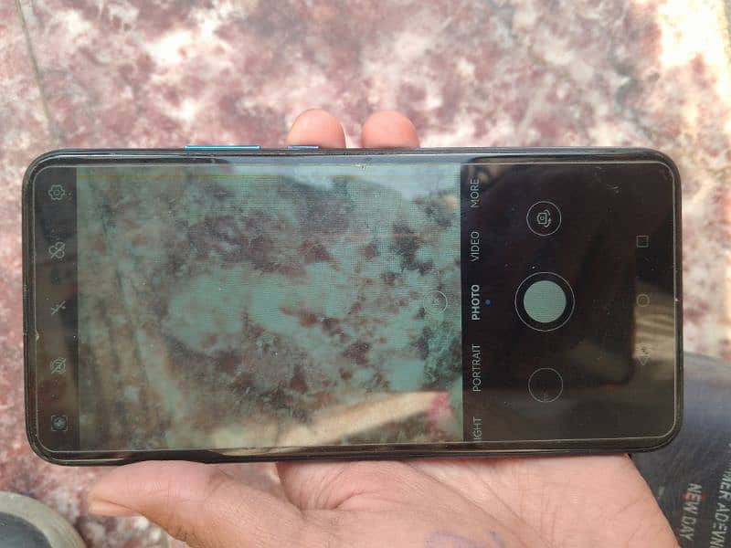 Huawei y9 prime. secren ma line ha 0