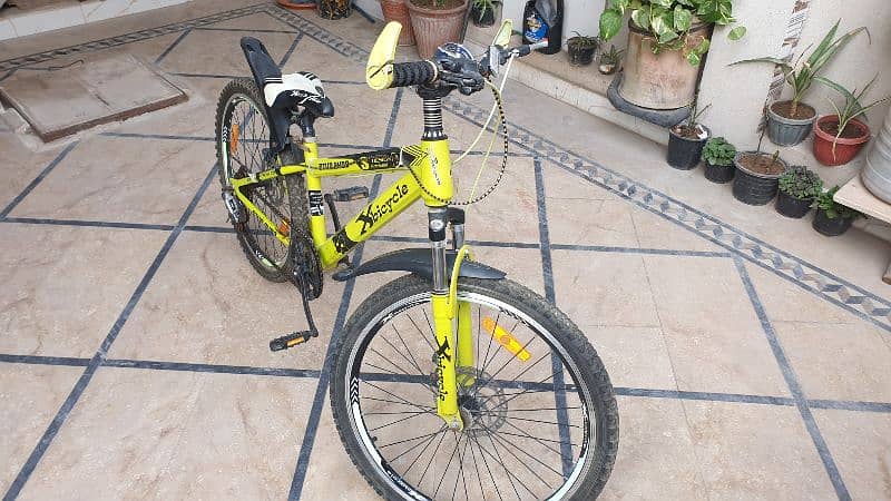 x bicycle stud 2400 with gear - like new 10/10 2