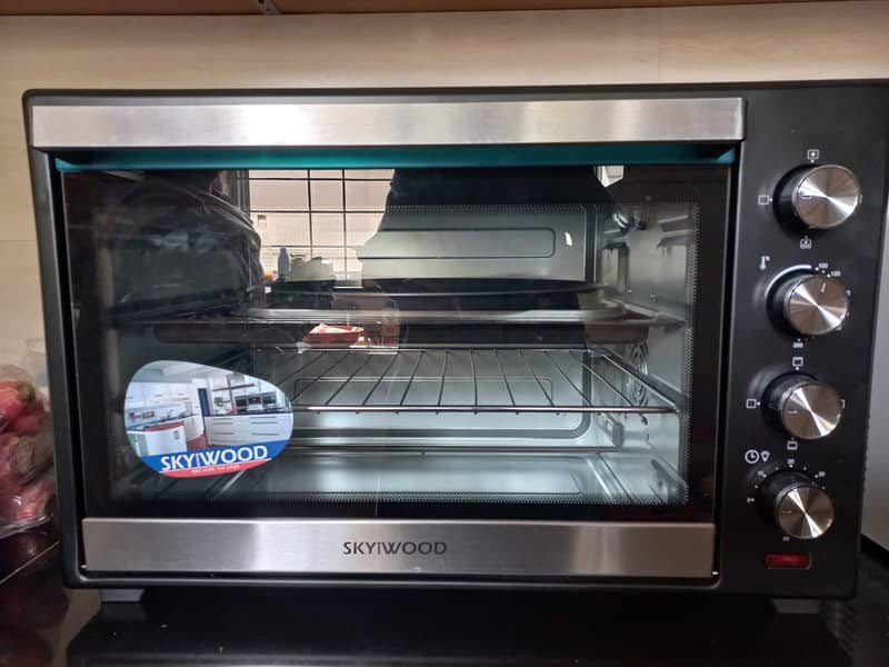 SKYWOOD ELECTRIC OVEN 60 Liters 2