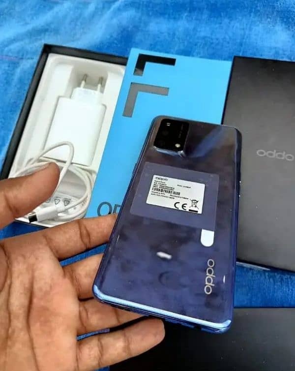 oppo f 19 complt box 10by10 condtion 3