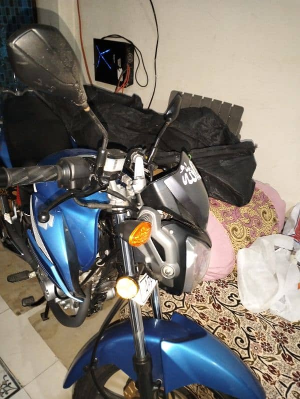 Suzuki GXS 125 excellent condition 4