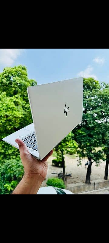 Hp elitebook 830 g7 i5 10th gen 3