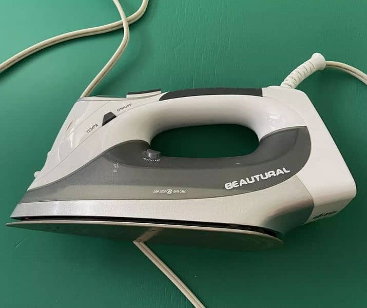 Imported Led Steam Iron 1