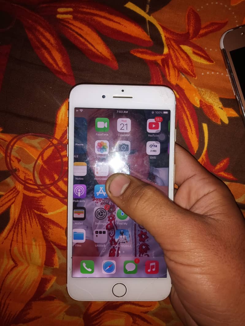 Iphone 7 Plus Good Condition 4