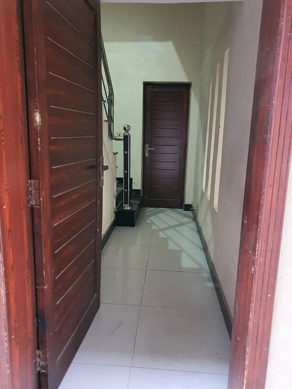 1 KANAL NEW HOUSE FOR SALE WITH REASONABLE PRICE AT THE HOT LOCATION OF PCSIR STAFF COLONY 5