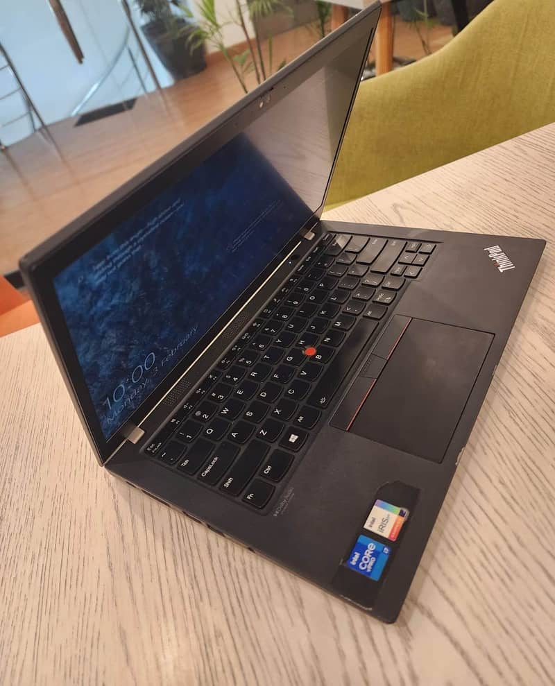 Lenovo ThinkPad T14s Gen 2 Ci7 11th Gen Touchscreen 2