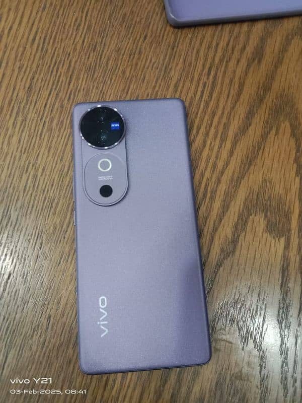 vivo v40 0