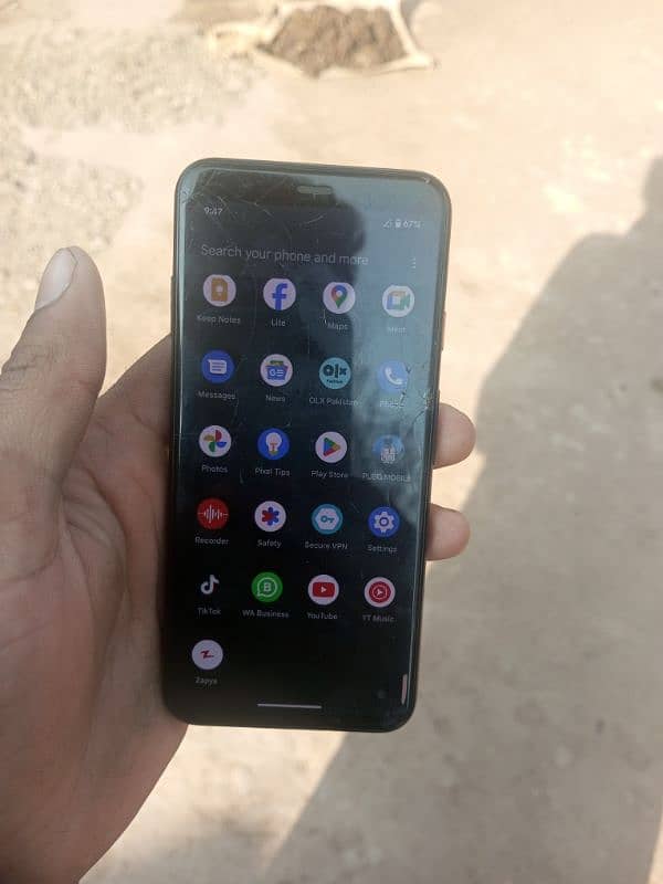 Google pixel 4 10 /8 6gp 64 tucah  warkng good x canege available 6