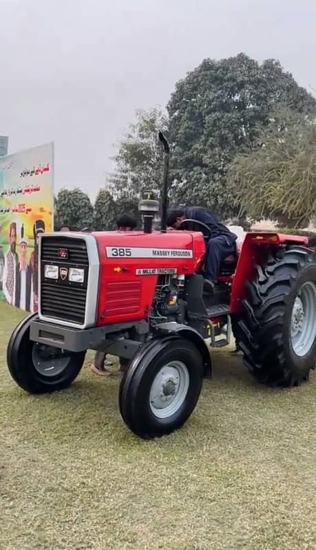 MF 385 Tractor 2Wd 0