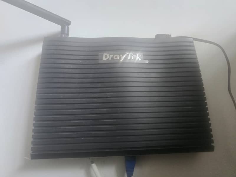 Imported Draytek Vigor 2729c Router, Patch Panel and Switch 0