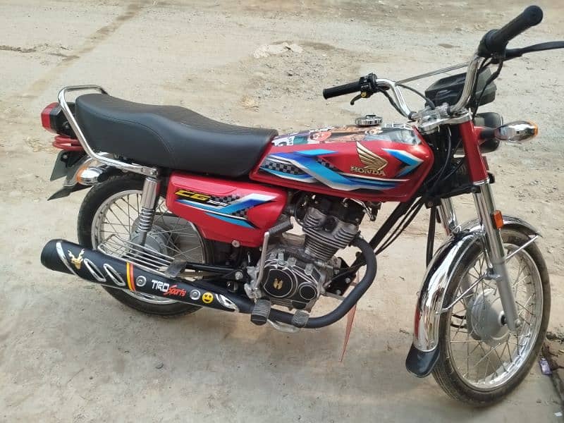 Honda 125 is in good condition 1