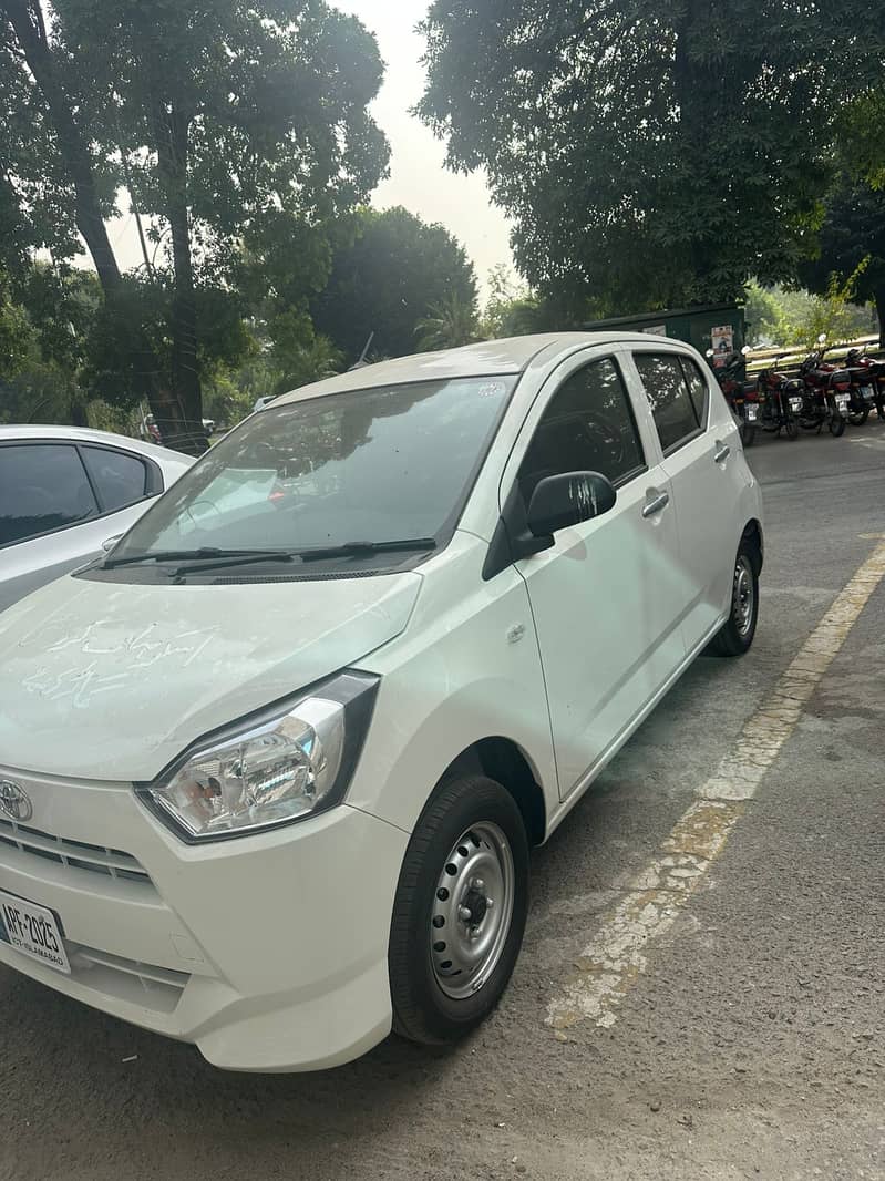 Daihatsu Mira 2023 14