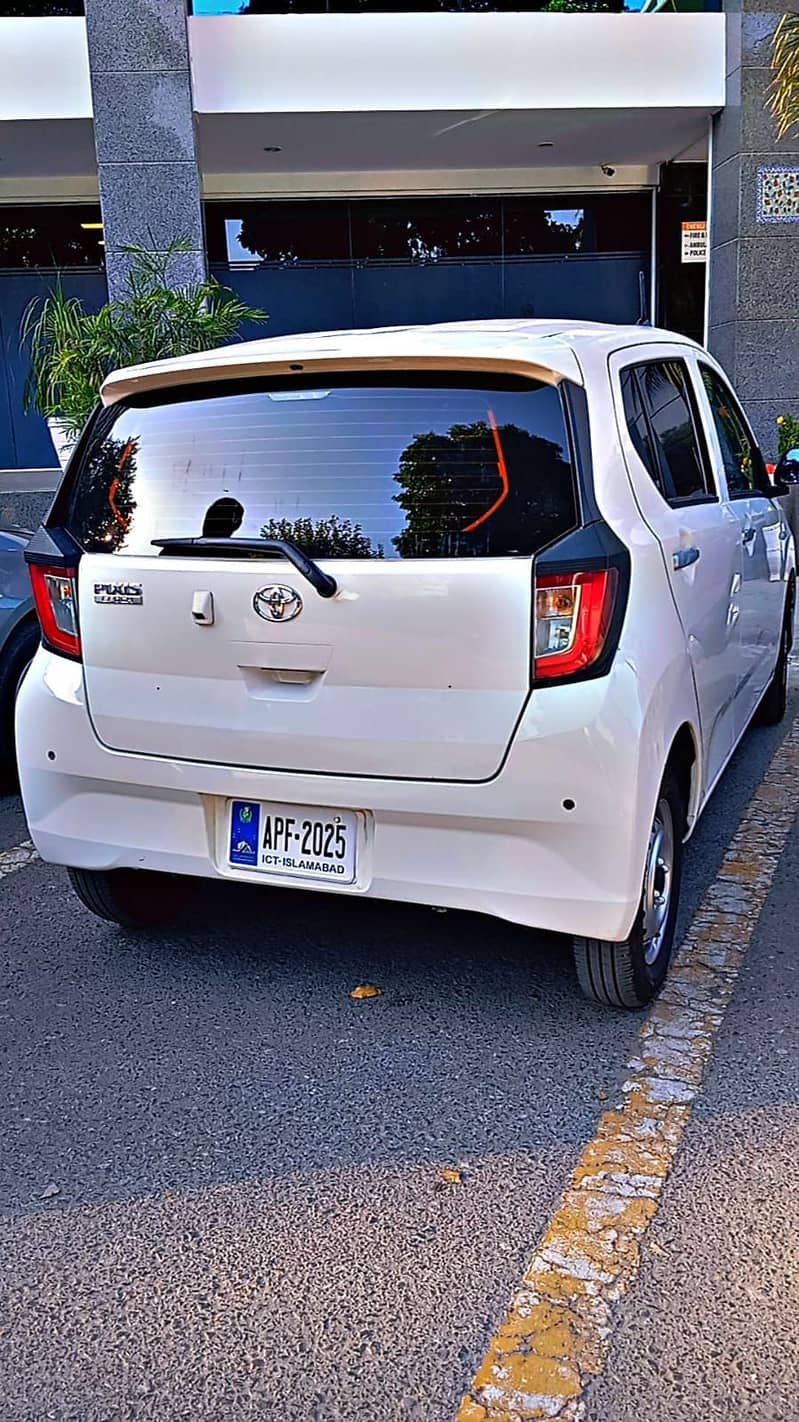 Daihatsu Mira 2023 17