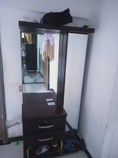 dressing table