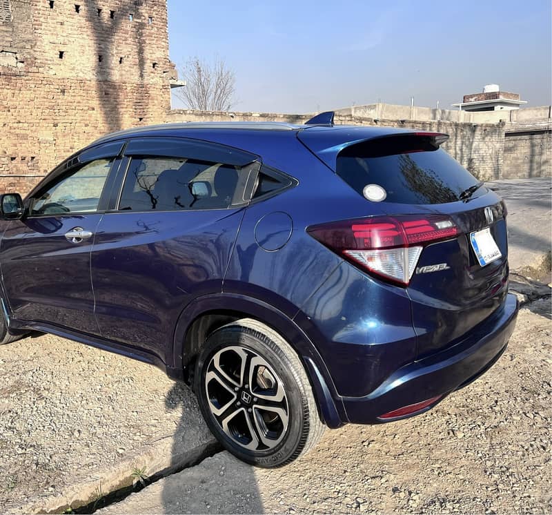 Honda Vezel 2015 1