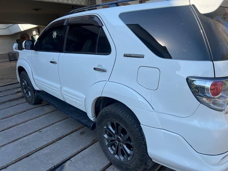 Toyota Fortuner 2015 TRD SPORTIVO 3