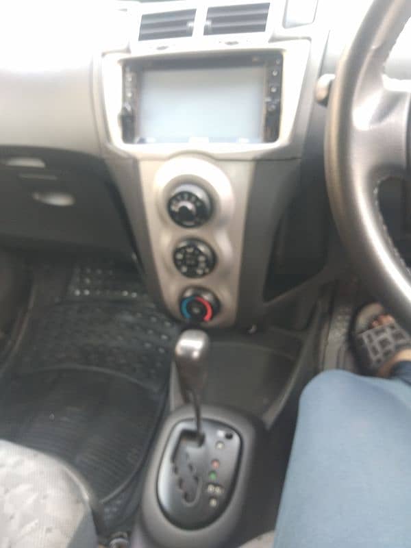 Toyota Vitz 2013,push start 9