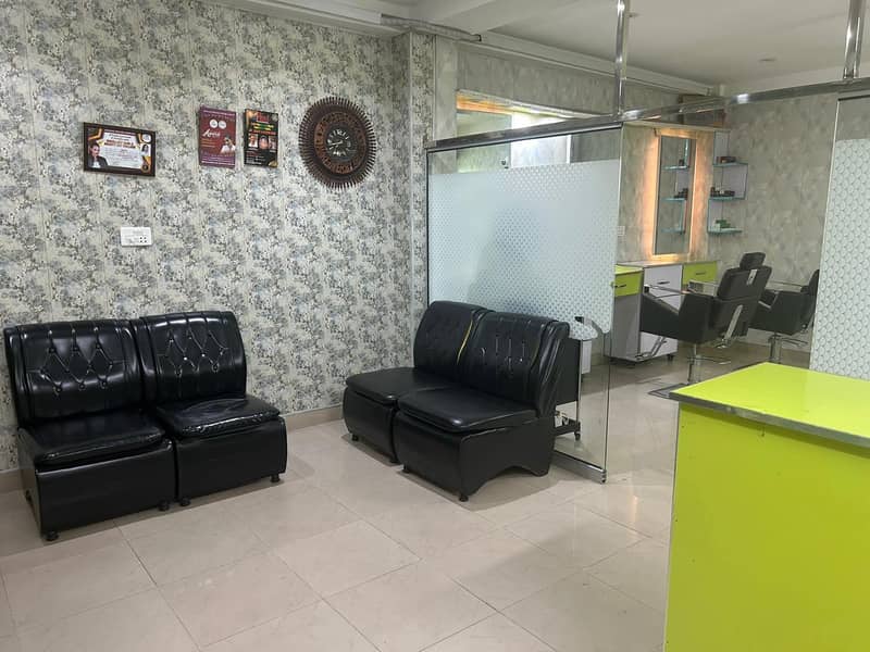 running beauty salon setup / equipment beauty salon business for sale 5