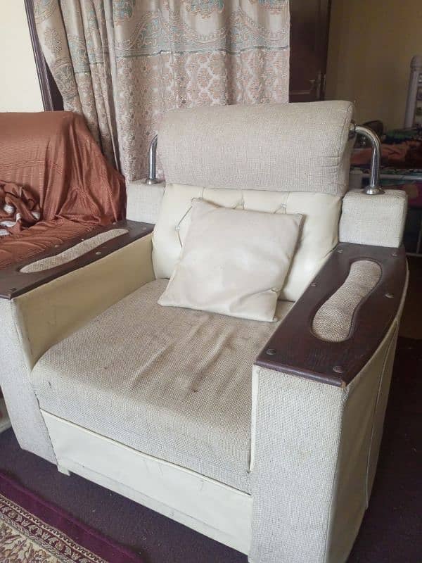 sofa set urgent sale 2