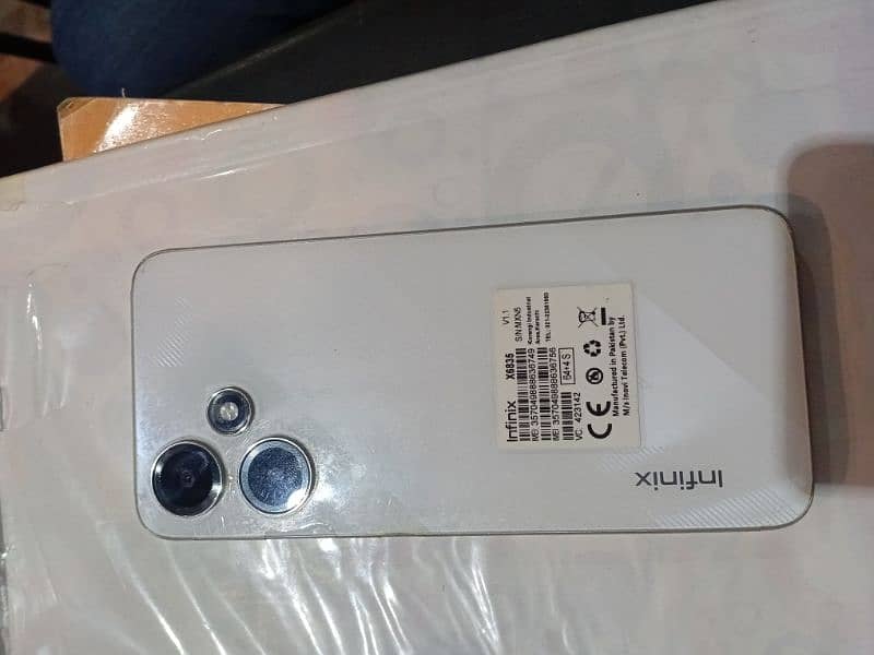 Infinix hot 30 play 4+4/64 9