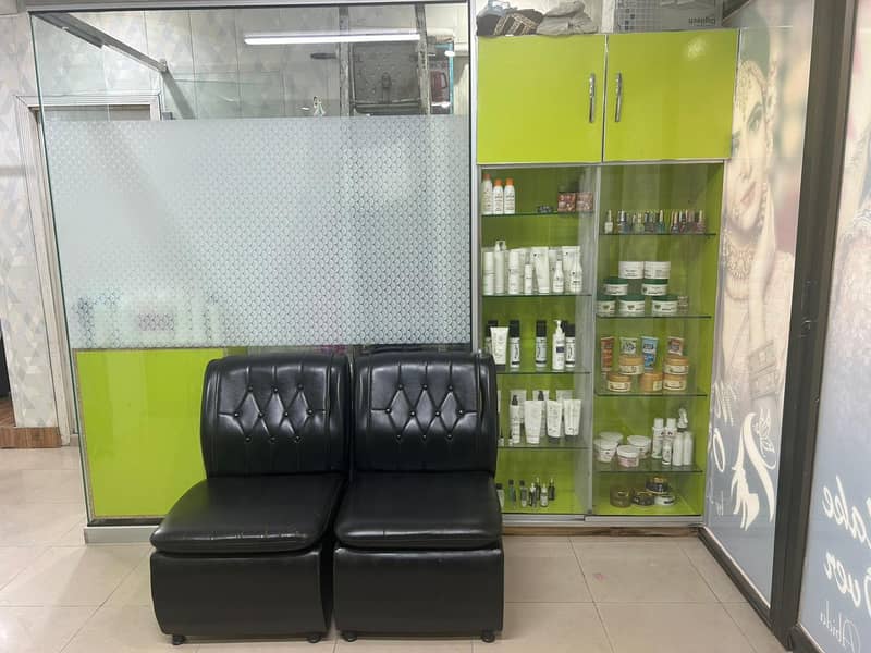 Running business beauty salon setup/items for sale (92 302 1843458) 6