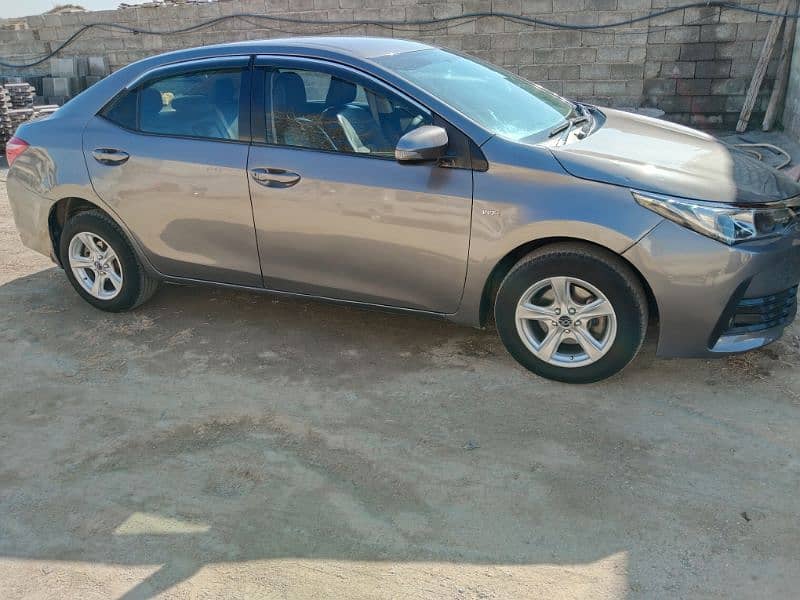 Toyota Corolla (GLI) 2014 - Excellent Condition 6