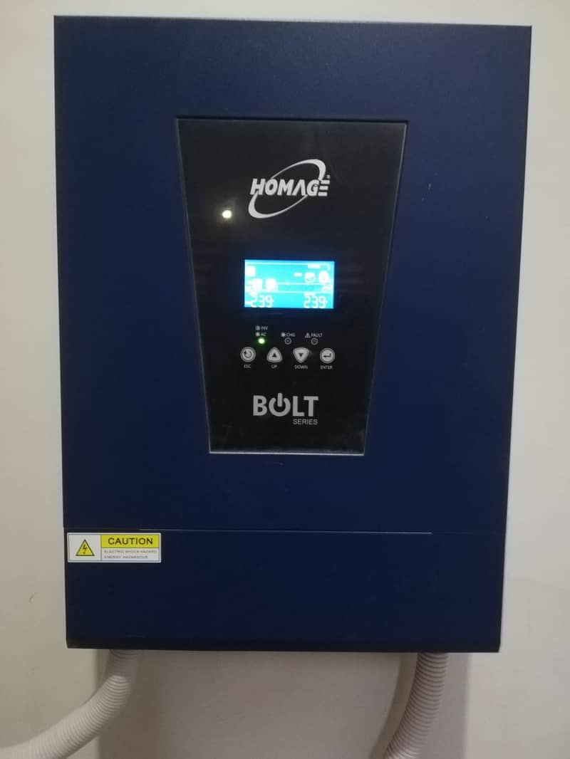 Homage Latest Bolt series 3.2kw Solar inverter only 8 months used 0