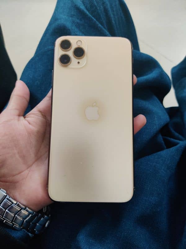 Iphone 11 pro max 256GB pta Approved with box 0