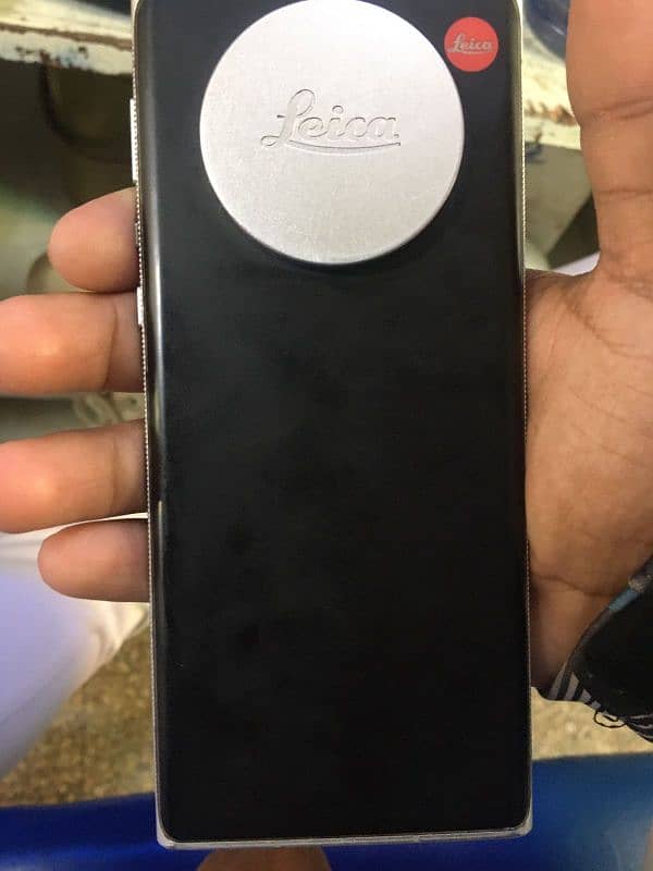 leica litz phone 1 gaming urgent need cash 0